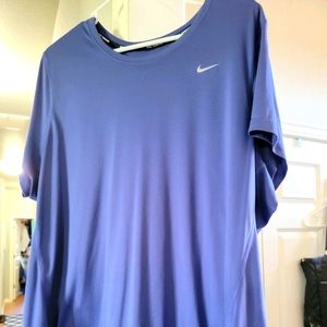 Woman's dri fit short sleeve Nike